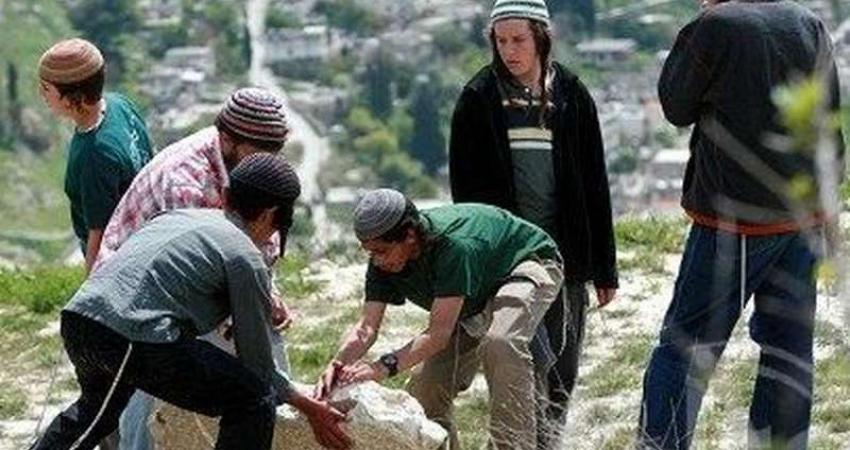 إصابات نتيجة اعتداءات المستوطنين جنوب نابلس