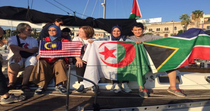 نشطاء السفينة النسائية