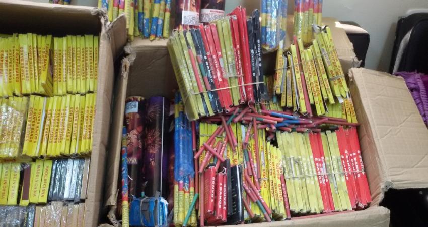 ضبط ألعاب نارية ممنوعة من التداول في رام الله