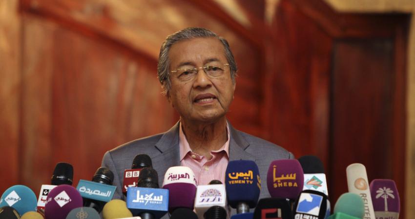 2012-06-07T120000Z_2095005774_GM1E8671OTN01_RTRMADP_3_YEMEN-MALAYSIA