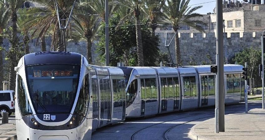 jarusalem-train-1qkmyb7mrv9zucj5swwajuogwvpbh99qfxo7p27cyh1g