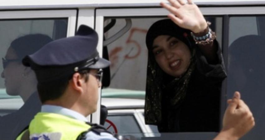 إطلاق حملة لإنهاء الاعتقال الاداري للأسيرات