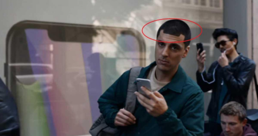 سامسونغ تسخر بقسوة من أبل