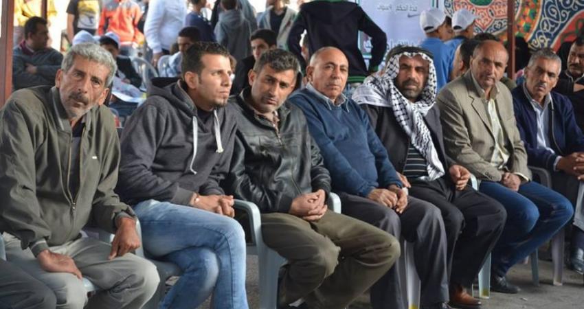 استولت قوات الاحتلال الإسرائيلي فجر اليوم الاحد، على محتويات خيمة التضامن مع الأسرى المضربين عن الطعام في سجون الاحتلال، في قرية المعصرة جنوب بيت لحم، وكذلك على مركبة خاصة للأسير حسين الشيخ.  وافاد الناشط محمد بريجية لـ