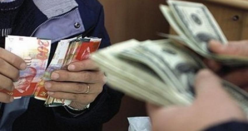 جاءت أسعار صرف العملات مقابل الشيقل الإسرائيلي، اليوم الثلاثاء على النحو التالي: صرف الدولار الأمريكي مقابل: 3.79 شيقل. صرف اليورو الأوروبي مقابل: 4.24 شيقل. صرف الدينار الاردني مقابل: 5.34 شيقل. صرف الجنية المصري مقابل: 0.42 شيقل.