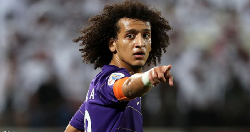 أفضل لاعب بآسيا في قطر لمواجهة برشلونة