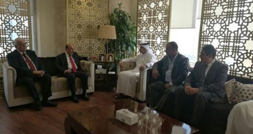 الوزير الحساينة يلتقي رئيس هيئة الاشغال القطرية
