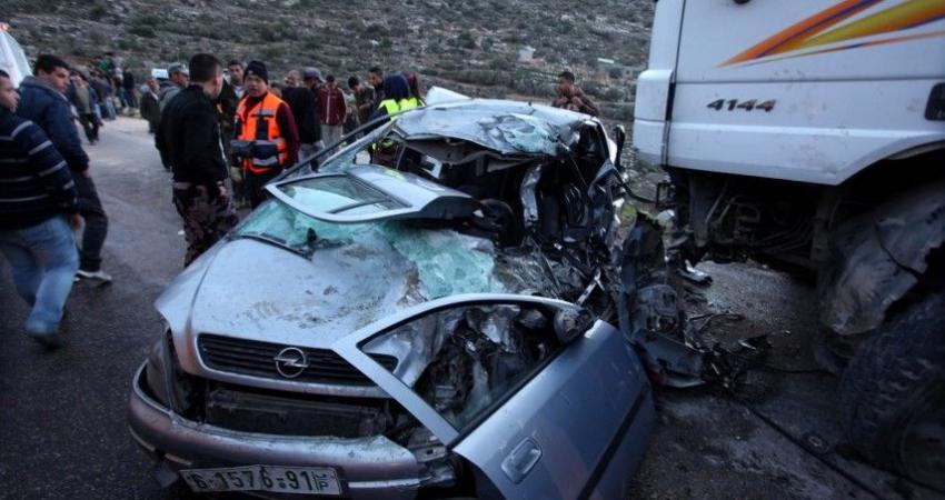 إصابتان بحادث انقلاب ذاتي لمركبة بجنين