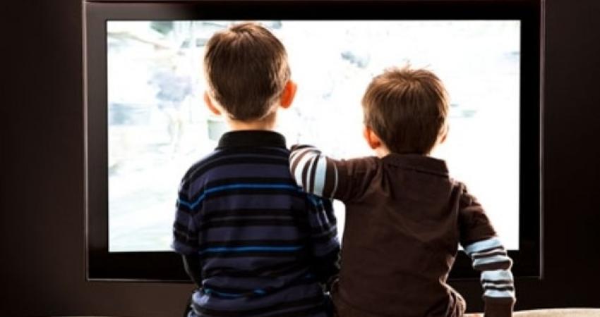 شاشات التلفاز تعرض الأطفال لخطر الإصابة بالسكري