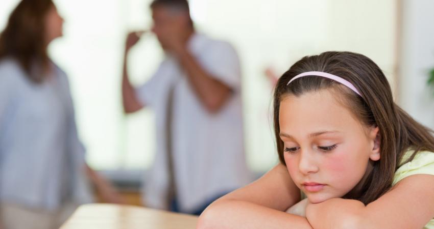 o-FIGHTING-IN-FRONT-OF-KIDS-facebook