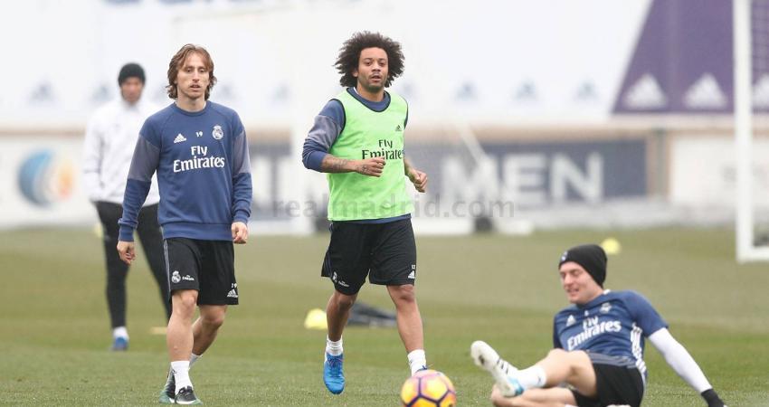 110565-مارسيلو-ومودريتش-فى-تدريبات-ريال-مدريد-من-جديد