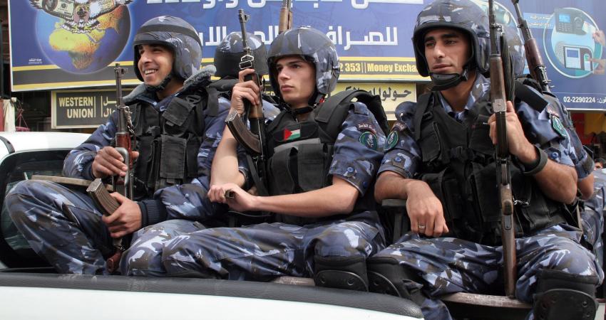 الشرطة تقبض على متهم بإساءة الائتمان في رام الله