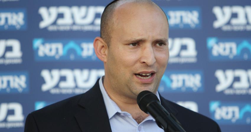 نفتالي بينيت