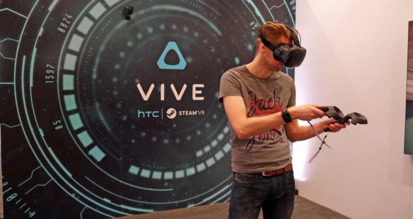 HTC Vive Pre review07-1200-80