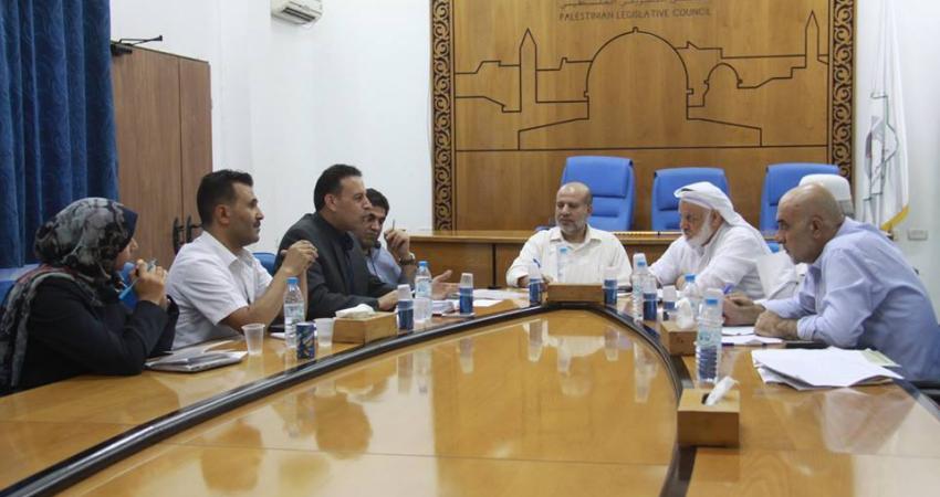 خلال اجتماع التشريعي والهيئة المستقلة