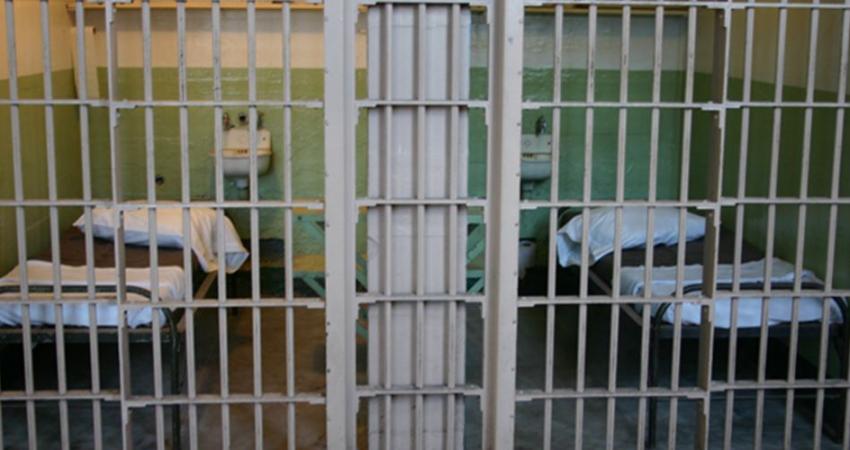 هيئة الأسرى: تراجع الوضع الصحي للمضربين شديد وأبو فارة