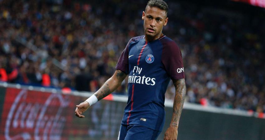 neymar-psg-asse-ligue-1-25082017_1ncwubq40cass17008448mreyh