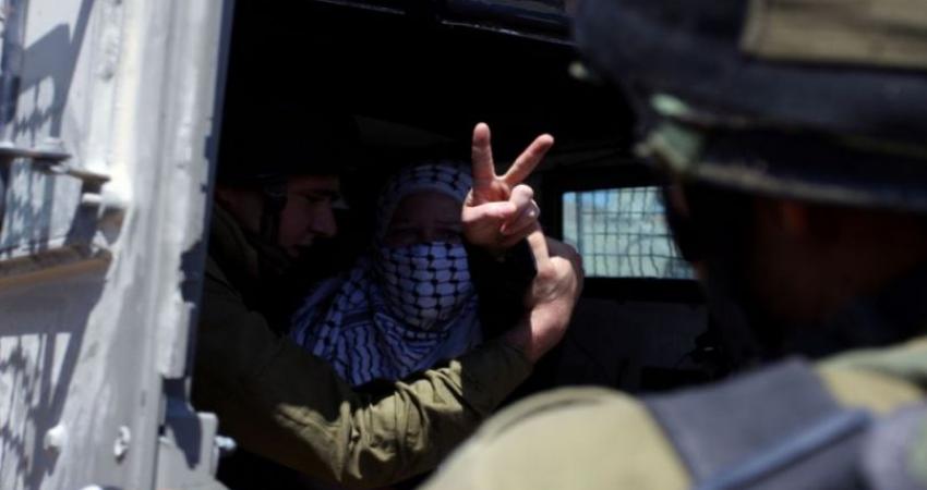 اعتقال قوات الاحتلال سيدة