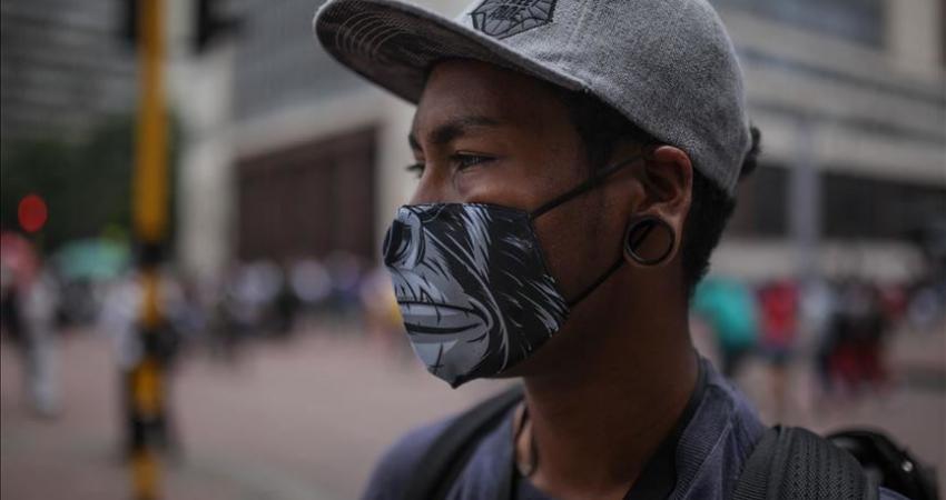 thumbs_b_c_8120a895245f9152c97185693d46cfad