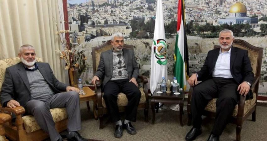 القياديان في حماس إسماعيل هنية ويحيى السنوار
