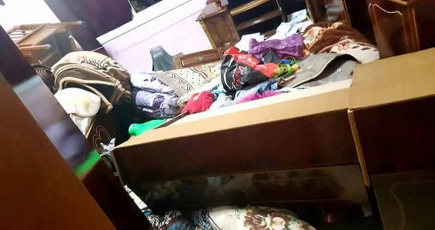 الاحتلال ينكل بعائلة فلسطينية خلال اقتحام بلدة قطنّة 