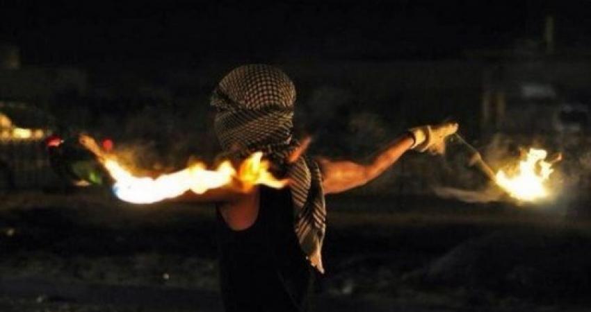 إلقاء زجاجات حارقة صوب قوات الاحتلال بالخليل
