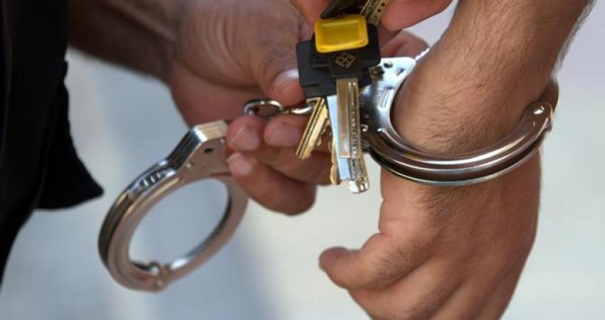 سارق محلات تجارية في قبضة مباحث النصيرات