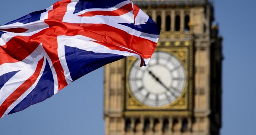 لماذا تربط بريطانيا بين التقشف واتفاق الانفصال عن أوروبا؟
