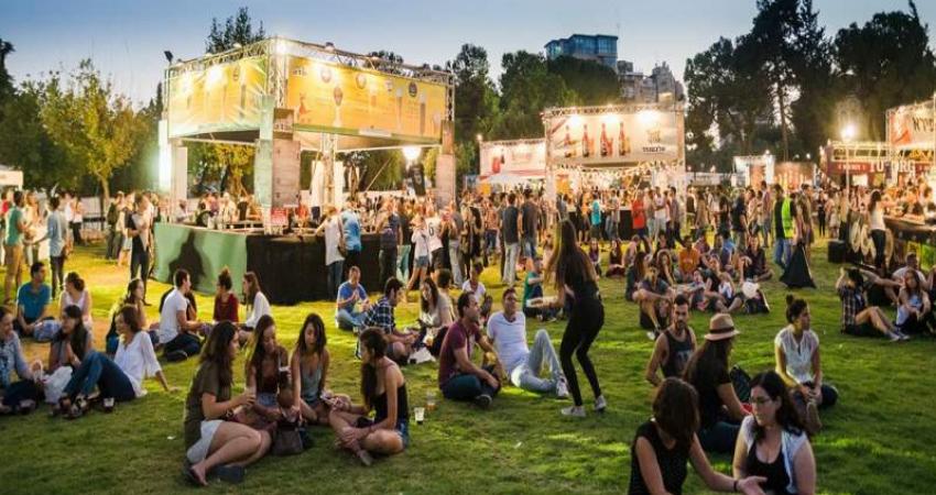 الاحتلال ينظم مهرجانا للخمور على أرض مقبرة "مأمن الله"