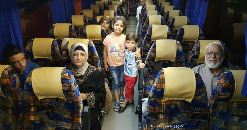 37 من أهالي أسرى غزة يزورون ذويهم بـ"إيشل"
