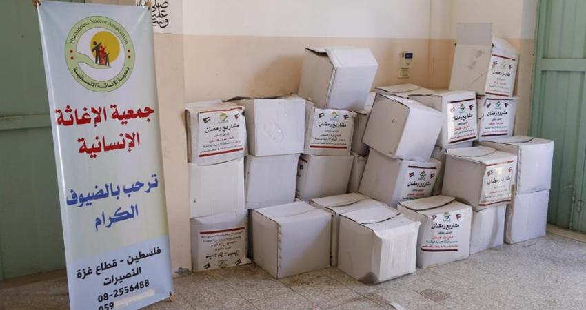صورة خبر توزيع الإغاثة الإنسانية الدفعة الثانية من الطرود الغذائية بالنصيرات