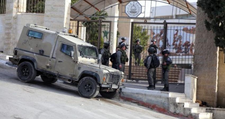 قوات الاحتلال عند جامعة القدس أبو ديس