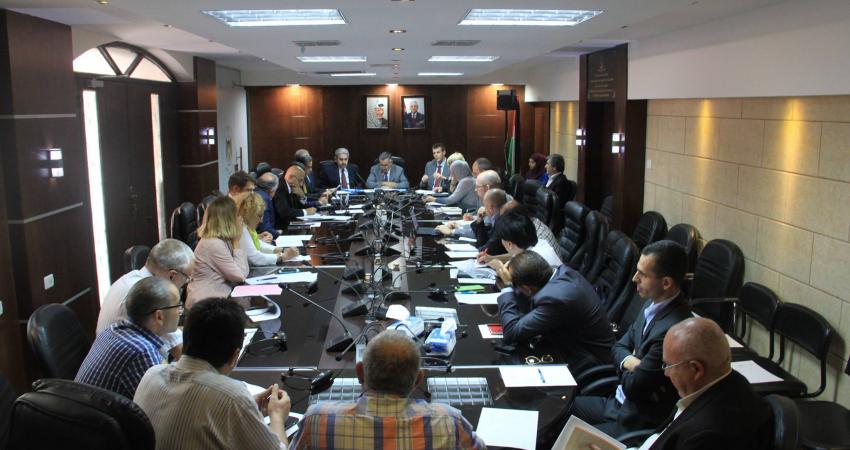 الأعرج يترأس الاجتماع الدوري لمجموعة العمل القطاعية للحكم المحلي