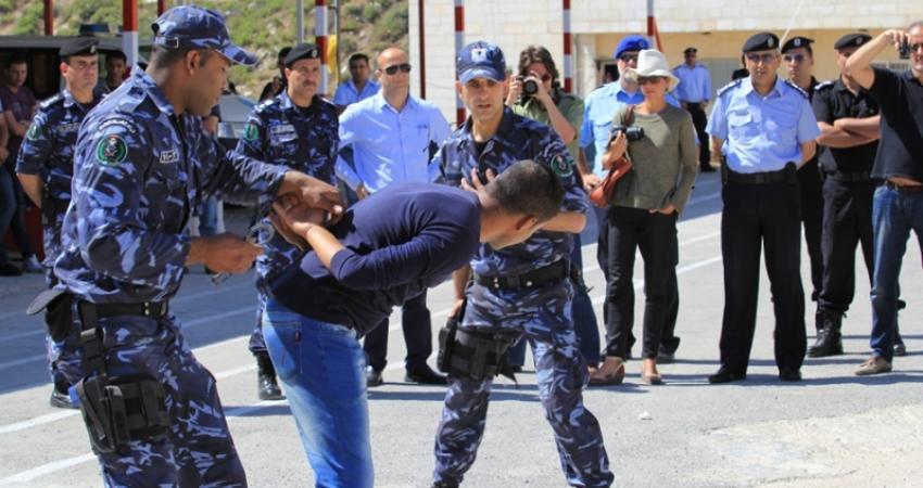 صورة توضيحية... اعتقال الشرطة شاب طعن طفلة في بيتونيا برام الله