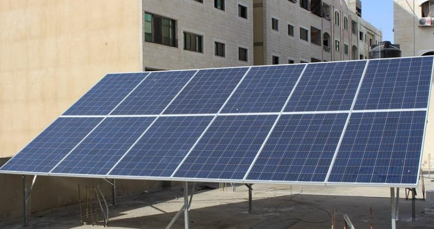 بلدية النصيرات تشرع بتركيب خلايا شمسية لتوليد الكهرباء