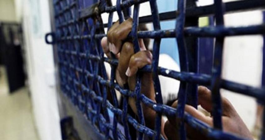 ستة أسرى يدخلون أعوامًا جديدة في سجون الاحتلال