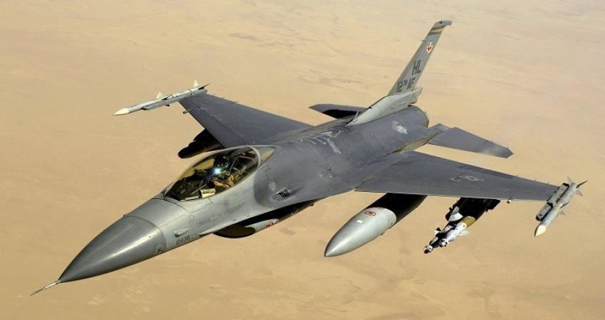 "F16" العراقية تقصف "داعش" ليلا في الموصل لأول مرة