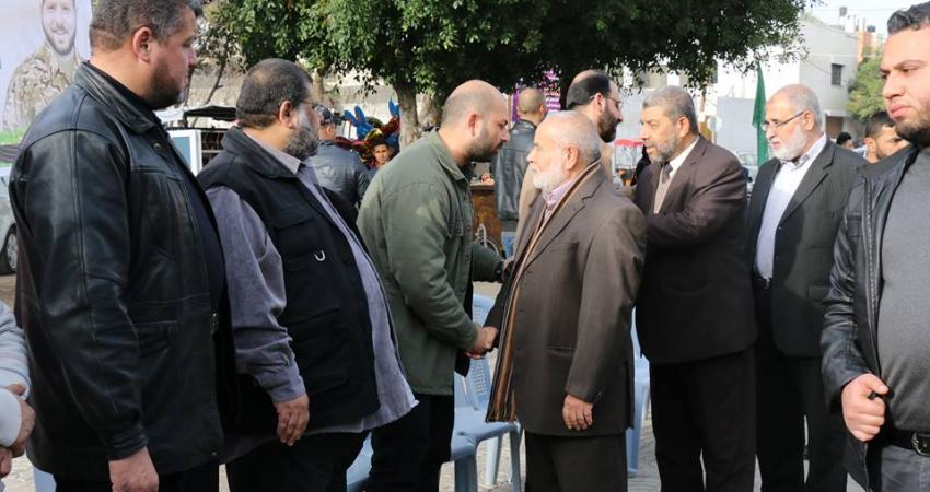 نواب غزة يقدمون واجب العزار بالشهيد جرار