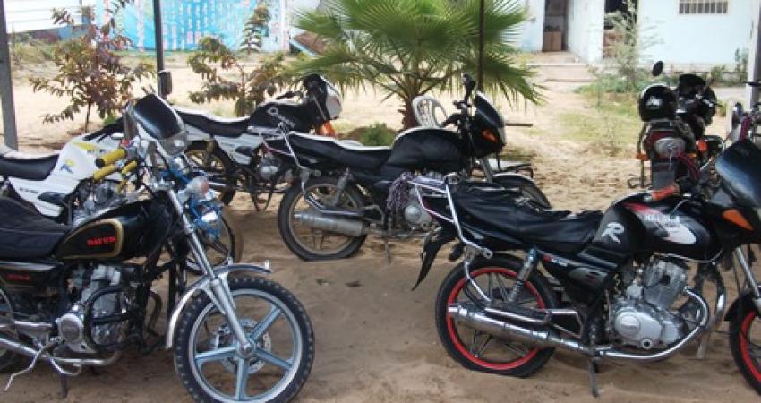 ضبط دراجات نارية بغزة