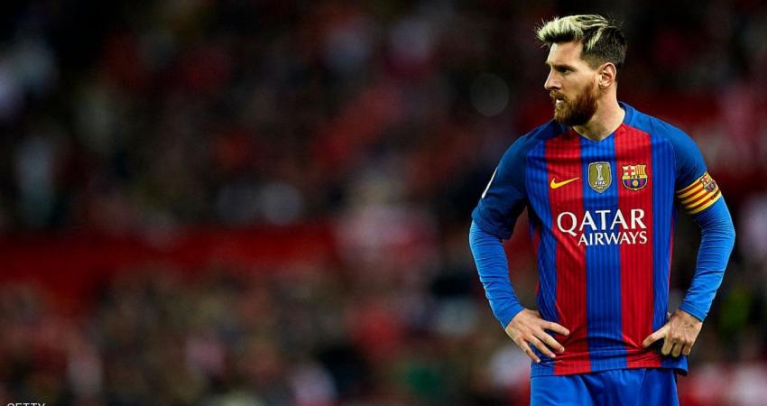 كم يريد ميسي للبقاء مع برشلونة؟