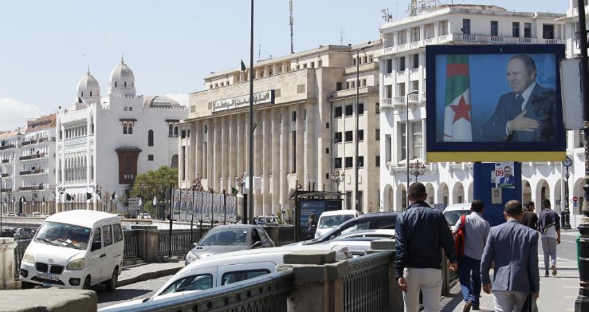 الجزائر تحث الاقتصاديين الروس على الاستثمار بالبلاد