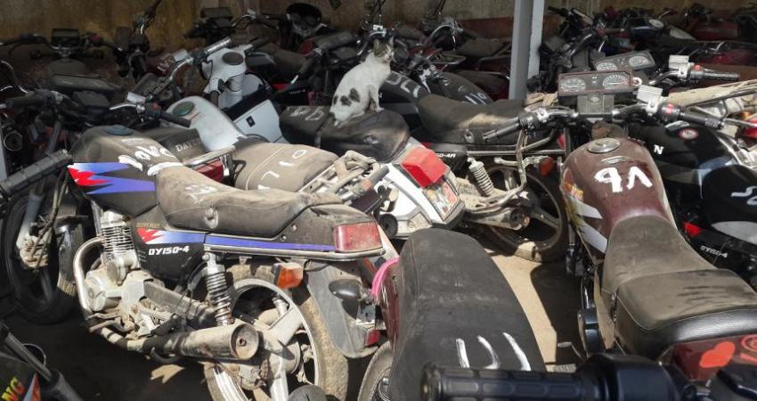 ضبط دراجات نارية بالخليل