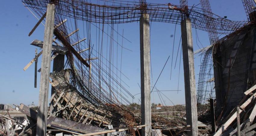 انهيار سقف قيد البناء في منتجع بغزة