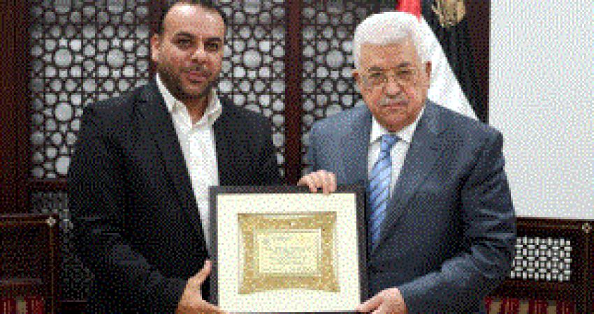 عباس يستقبل الأمين العام للاتحاد العام للكتاب والأدباء الفلسطينيين