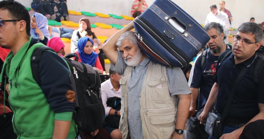 مسافرون على معبر رفح