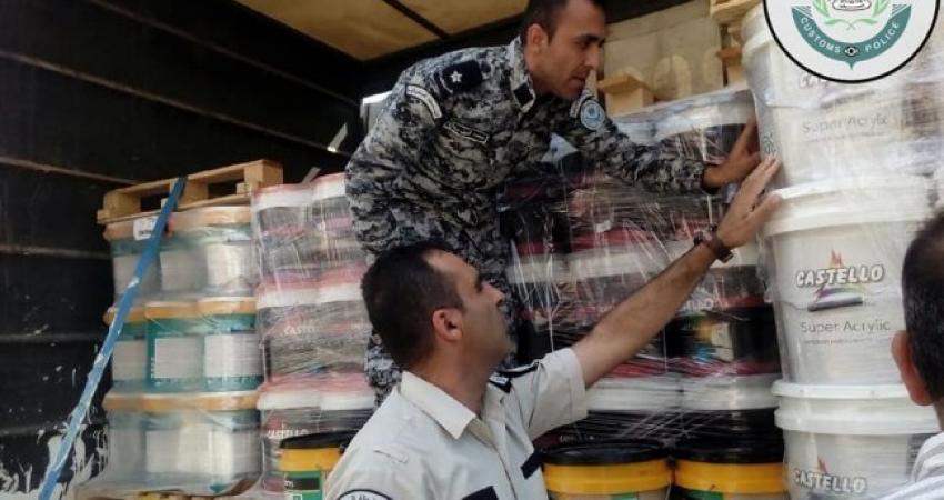 ضبط 3800 لتر دهان مخالف للمواصفات والمقاييس الفلسطينية