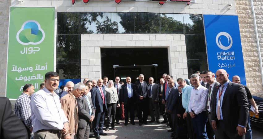 "الاتصالات" تدعم مشاريع حيوية في "خضوري" وبلدية طولكرم