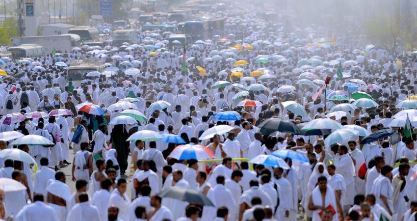ضيوف الحجاج يتوافدون على مشعر منى لقضاء يوم التروية