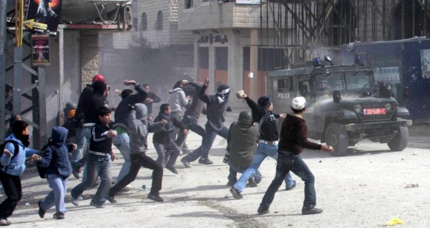 إصابة خطيرة بمواجهات في مخيم العروب