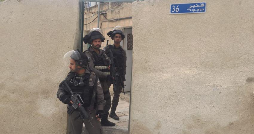 إغلاق منزل الشهيد فادي القنبر بالقدس